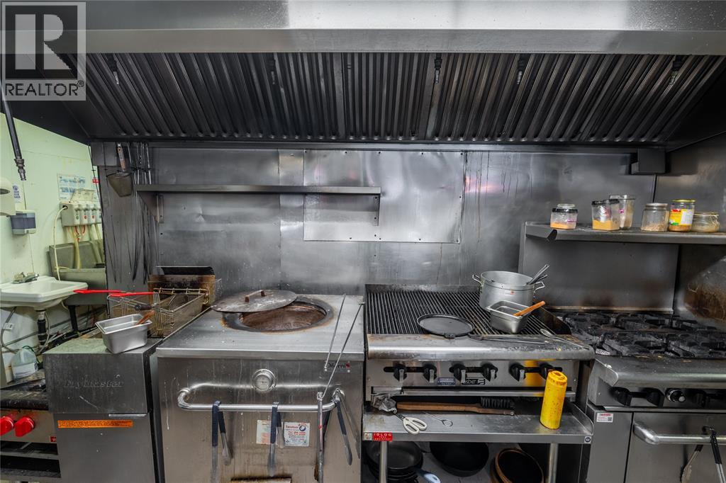 1716 London Line, Sarnia, Ontario  N7T 7H2 - Photo 18 - 25008489