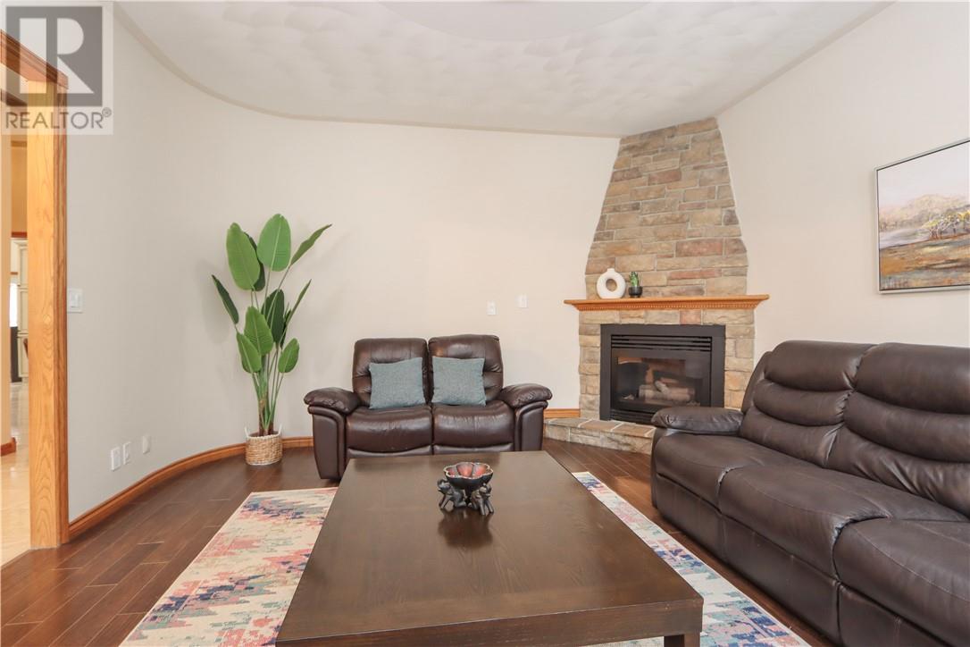 670 Moonrock Avenue, Sudbury, Ontario  P3E 5Z6 - Photo 10 - 2126835