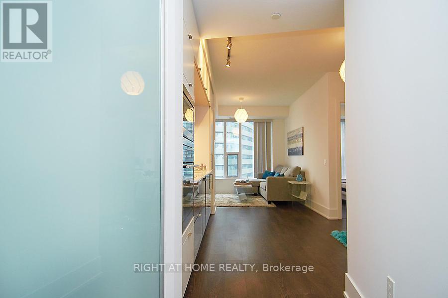 3712 - 10 York Street, Toronto (Waterfront Communities), Ontario  M5J 2Z2 - Photo 28 - C12886842