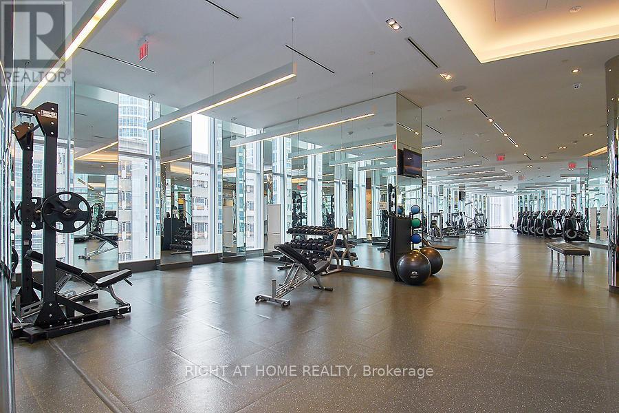 3712 - 10 York Street, Toronto (Waterfront Communities), Ontario  M5J 2Z2 - Photo 7 - C12886842