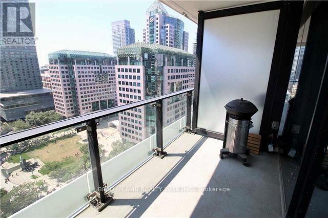 2305 - 224 King Street W, Toronto, Ontario  M5V 1H8 - Photo 8 - C12886844