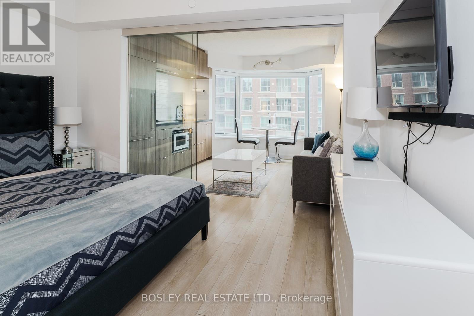 2016 - 155 Yorkville Avenue, Toronto (Annex), Ontario  M5R 1C4 - Photo 10 - C12886874