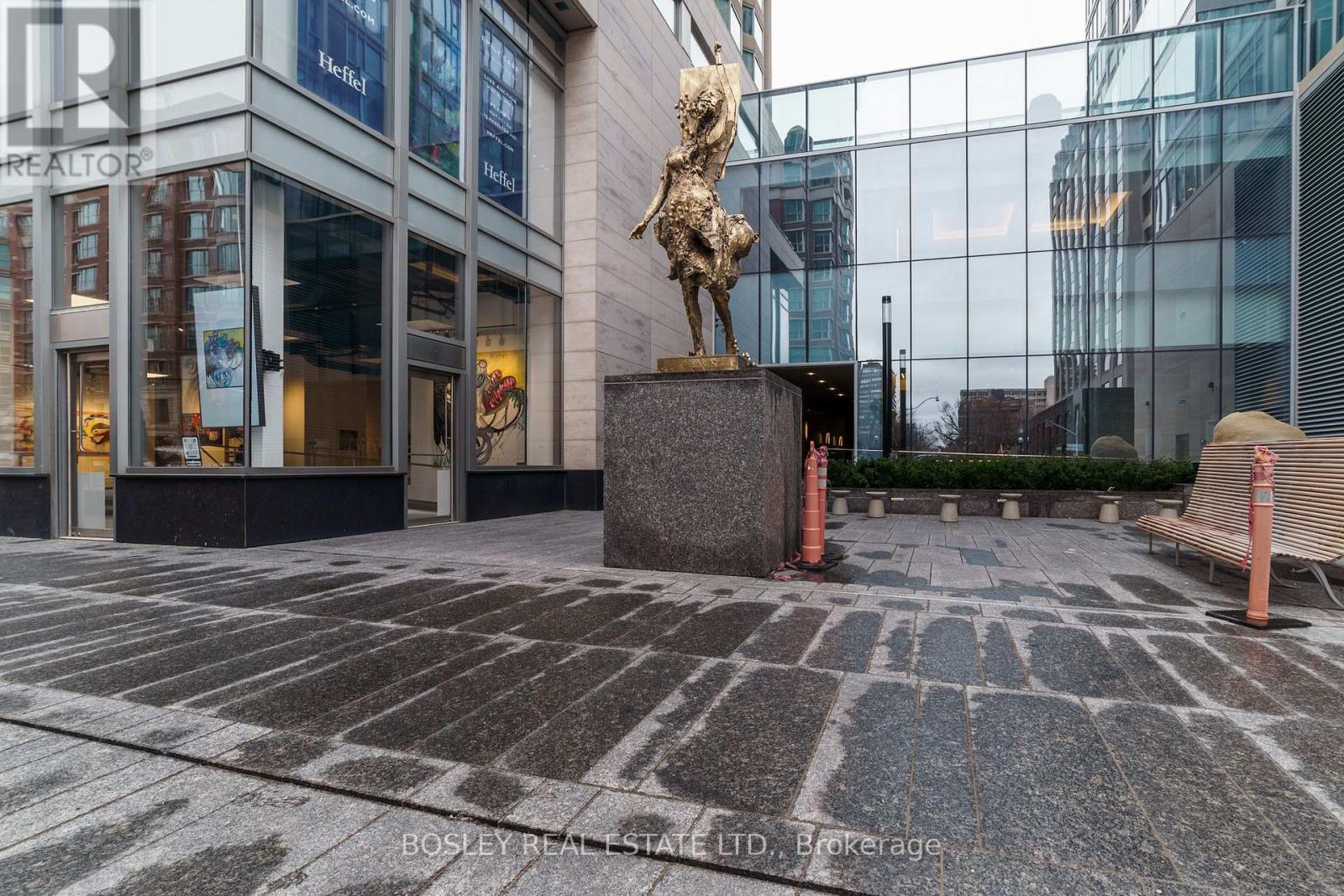 2016 - 155 Yorkville Avenue, Toronto (Annex), Ontario  M5R 1C4 - Photo 25 - C12886874