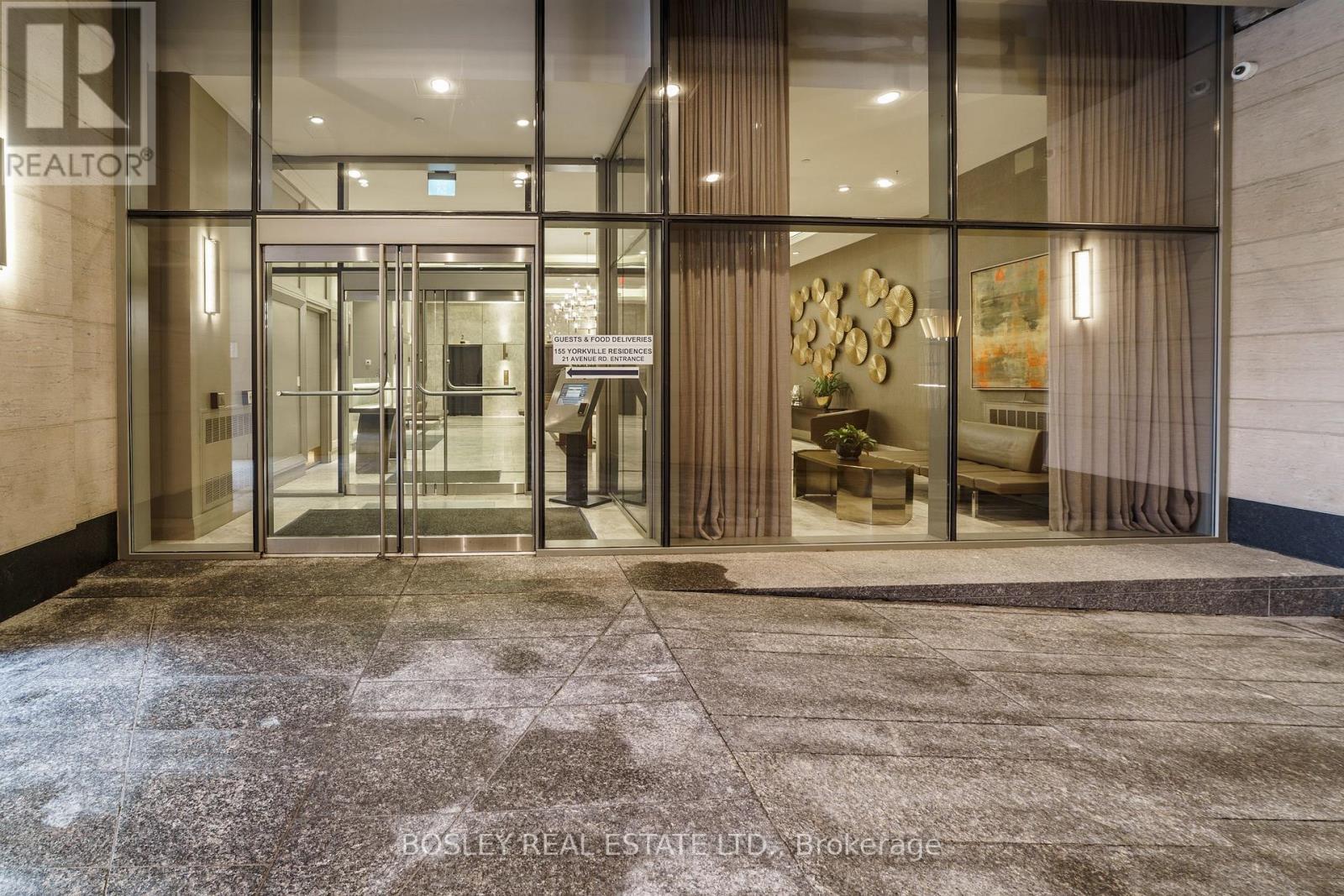 2016 - 155 Yorkville Avenue, Toronto (Annex), Ontario  M5R 1C4 - Photo 3 - C12886874