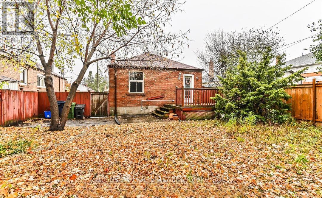 LOWER - 149 N BONNINGTON AVENUE, Toronto, Ontario