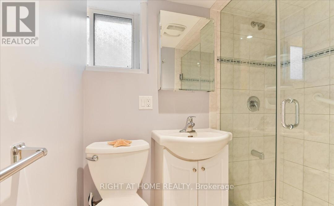 Lower - 149 N Bonnington Avenue, Toronto, Ontario  M1K 1Y2 - Photo 11 - E12886902