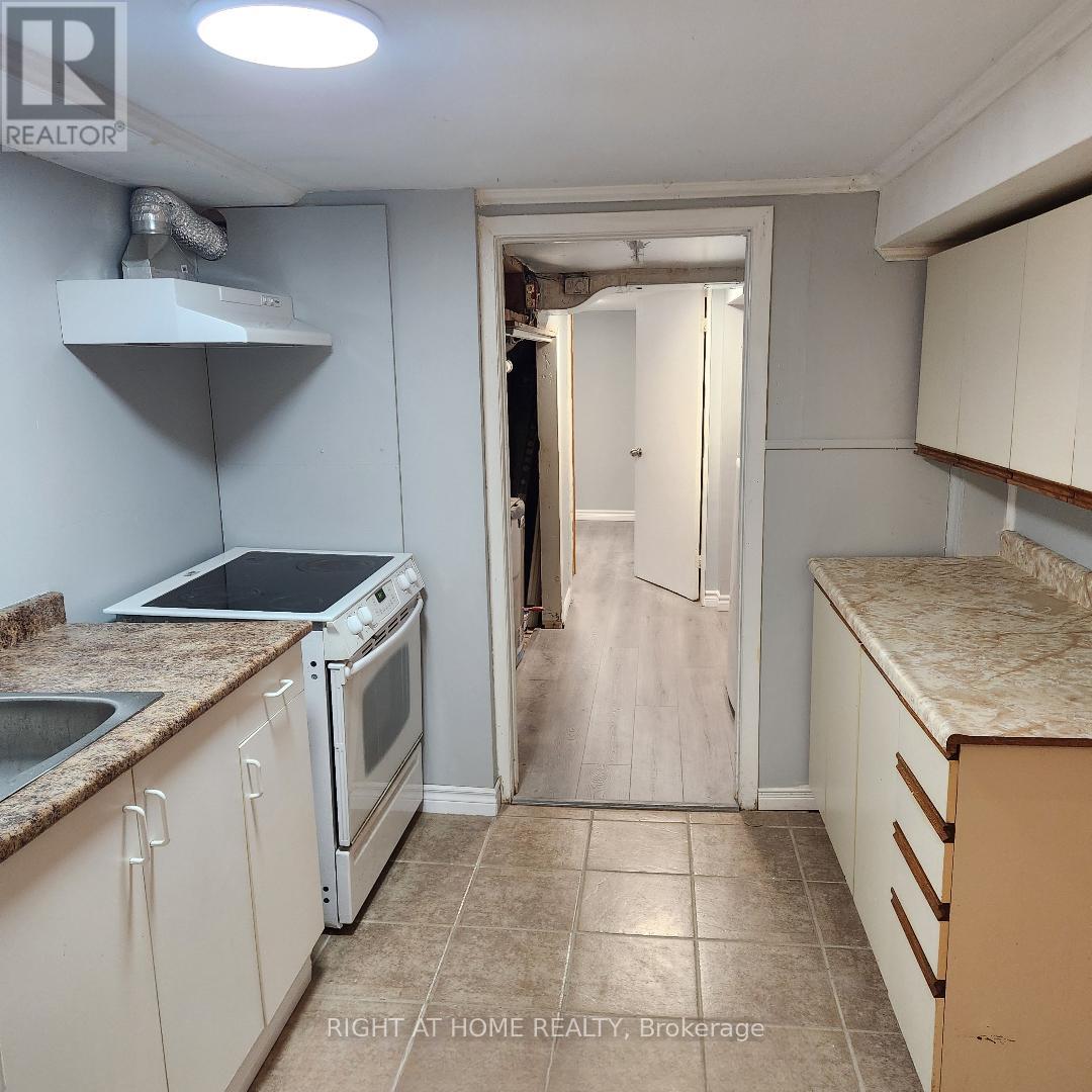 Lower - 149 N Bonnington Avenue, Toronto, Ontario  M1K 1Y2 - Photo 2 - E12886902