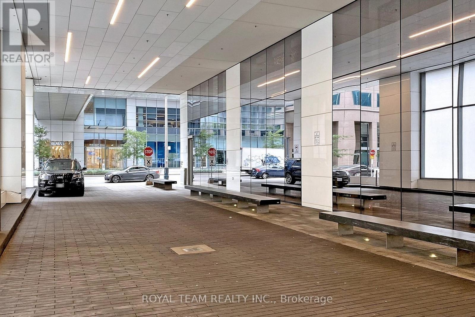 5703 - 88 Harbour Street, Toronto, Ontario  M5J 0C3 - Photo 32 - C12881732