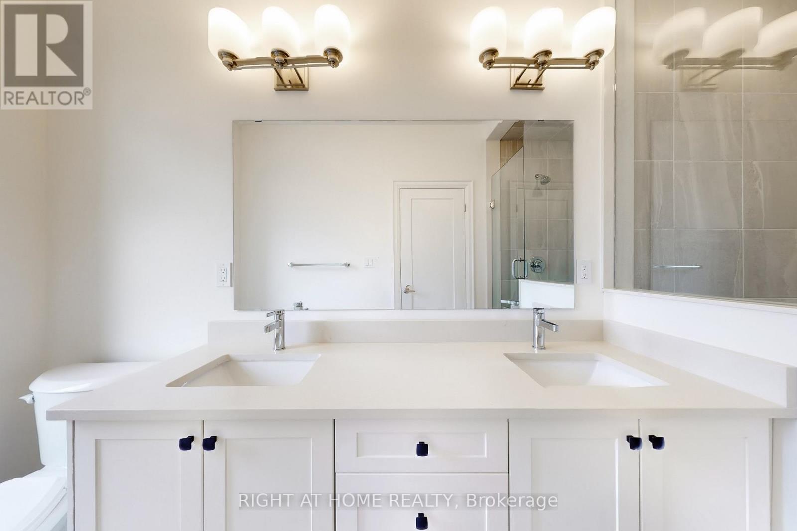 3300 Taha Gardens, Oakville, Ontario L6M 4K1 - Photo 28 - W12828848