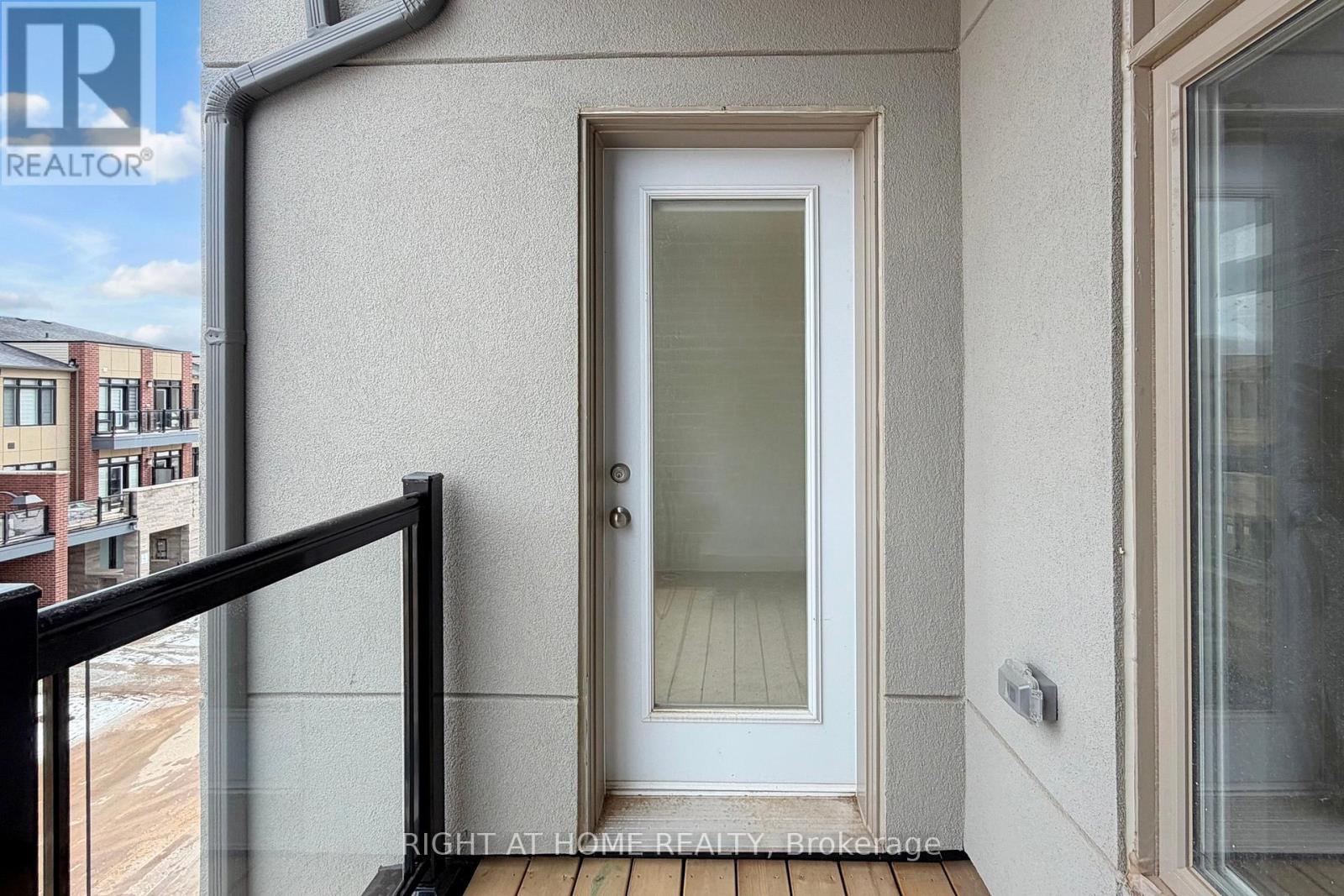 3300 Taha Gardens, Oakville, Ontario L6M 4K1 - Photo 33 - W12828848