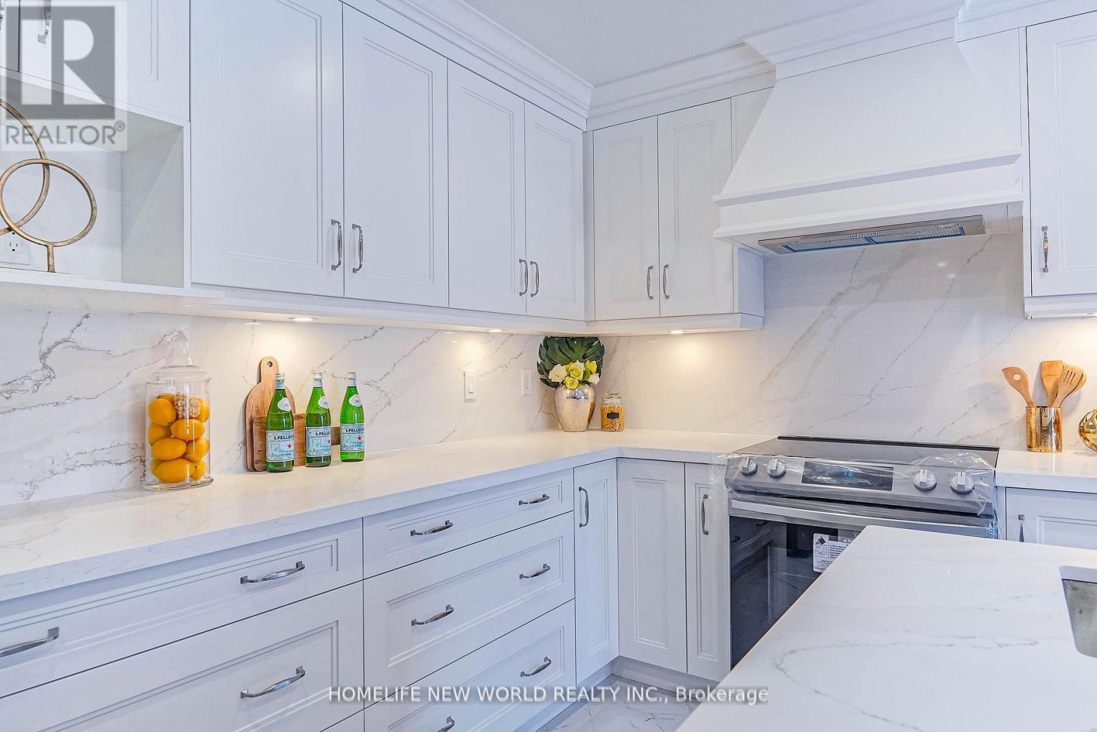 15 Marylebone Crescent, Richmond Hill, Ontario  L4E 2L5 - Photo 16 - N12886826