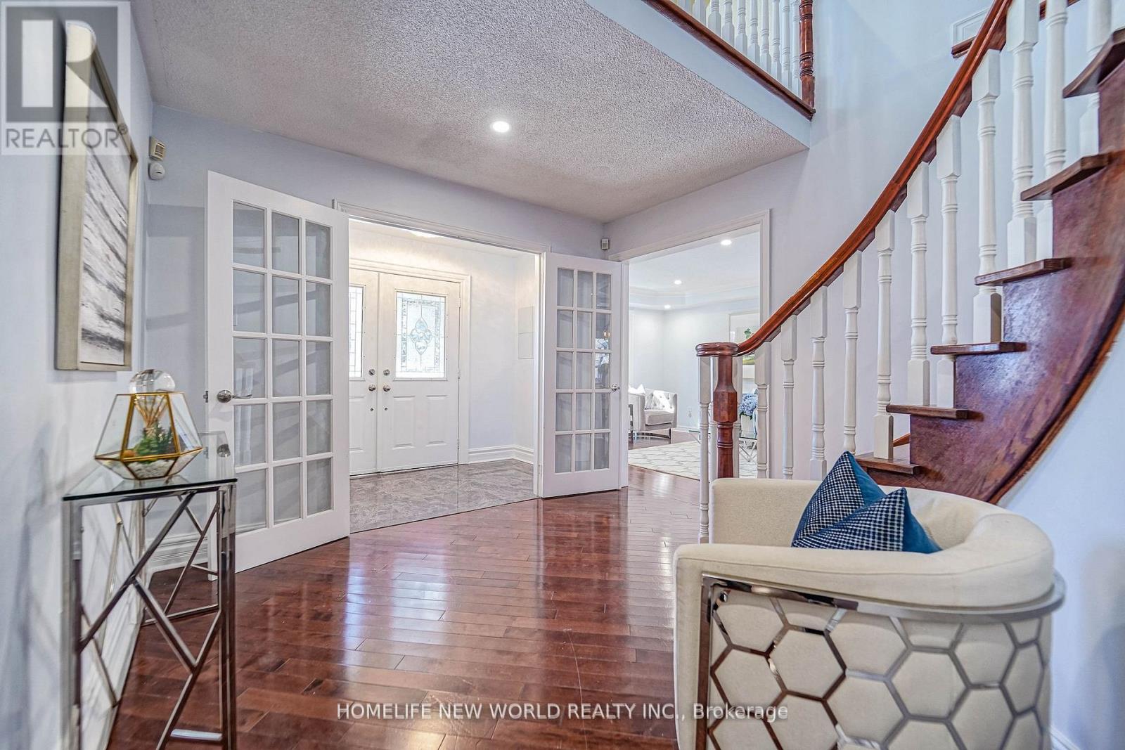 15 Marylebone Crescent, Richmond Hill, Ontario  L4E 2L5 - Photo 5 - N12886826