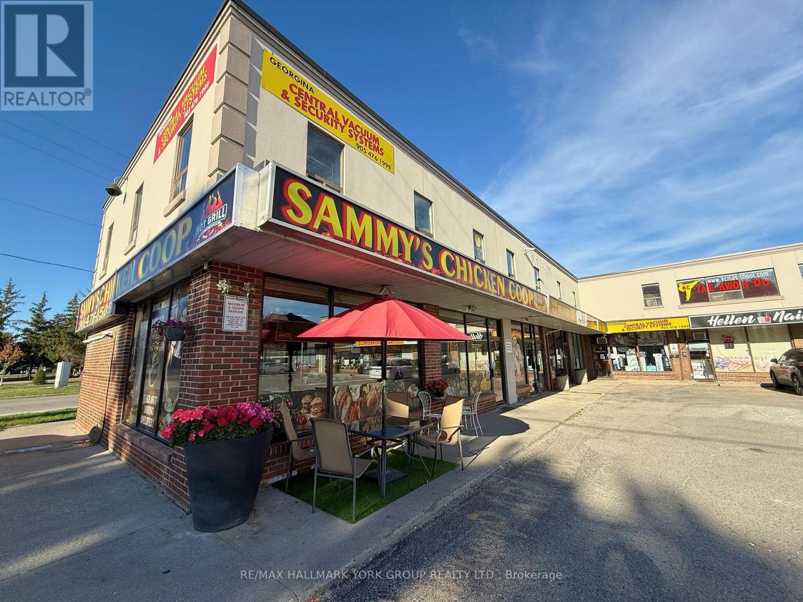 1&2 - 213 THE QUEENSWAY S STREET, Georgina, Ontario