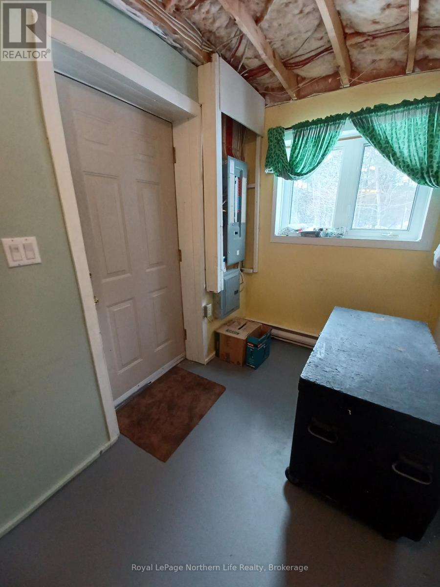 3221 Highway 17 E, Papineau-Cameron, Ontario  P0H 1V0 - Photo 21 - X12886864