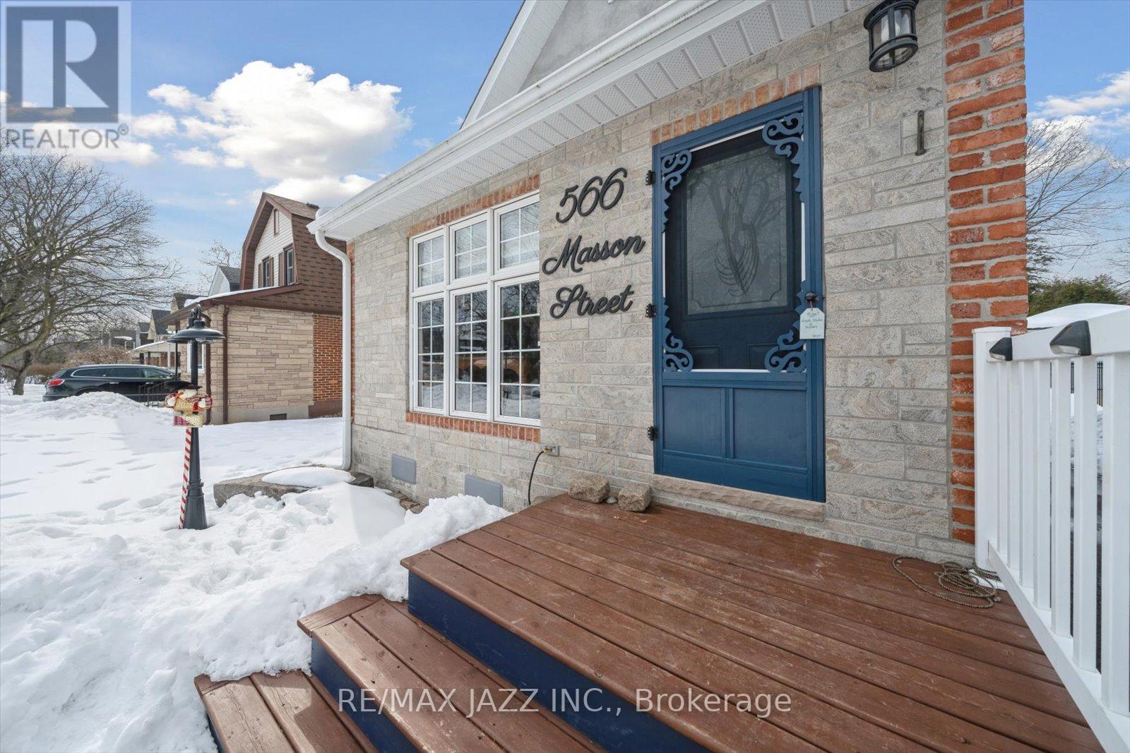 566 Masson Street, Oshawa (O'neill), Ontario  L1G 5A3 - Photo 4 - E12883974