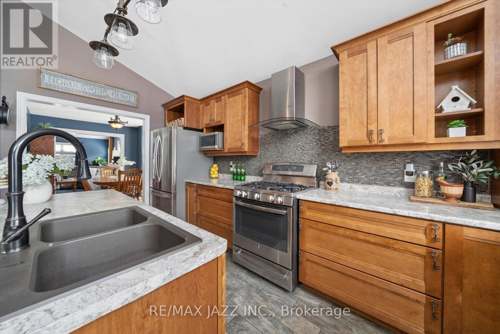 566 Masson Street, Oshawa (O'neill), Ontario  L1G 5A3 - Photo 19 - E12883974