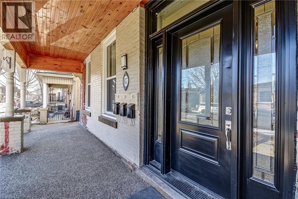 87 Colbourne Street Unit# 3, Hamilton, Ontario  L8R 2G6 - Photo 2 - 40812278