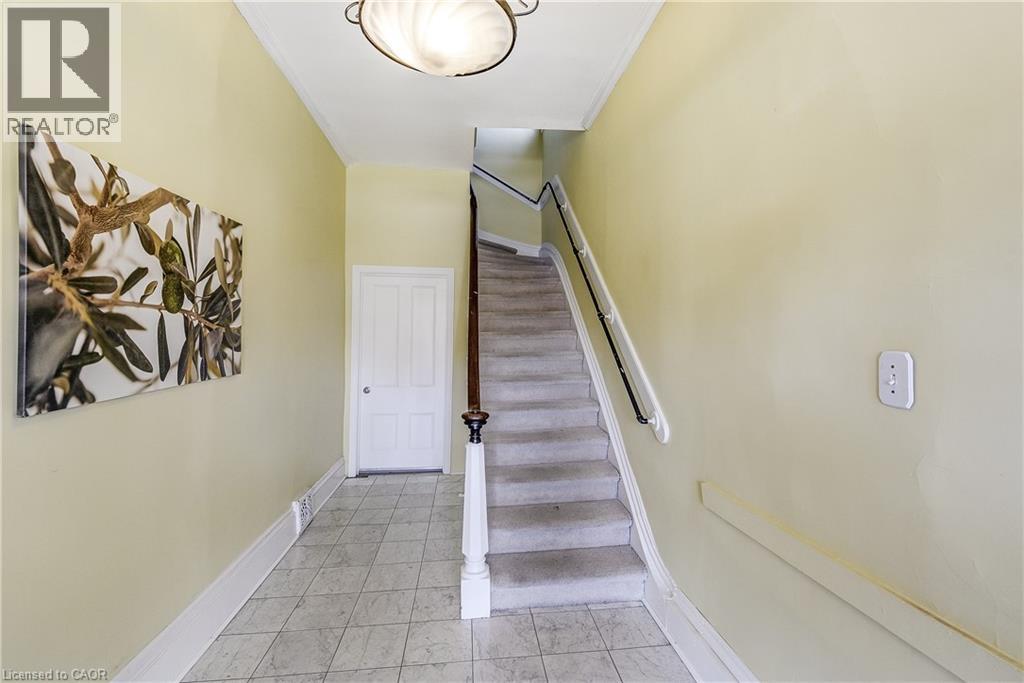 87 Colbourne Street Unit# 3, Hamilton, Ontario  L8R 2G6 - Photo 4 - 40812278