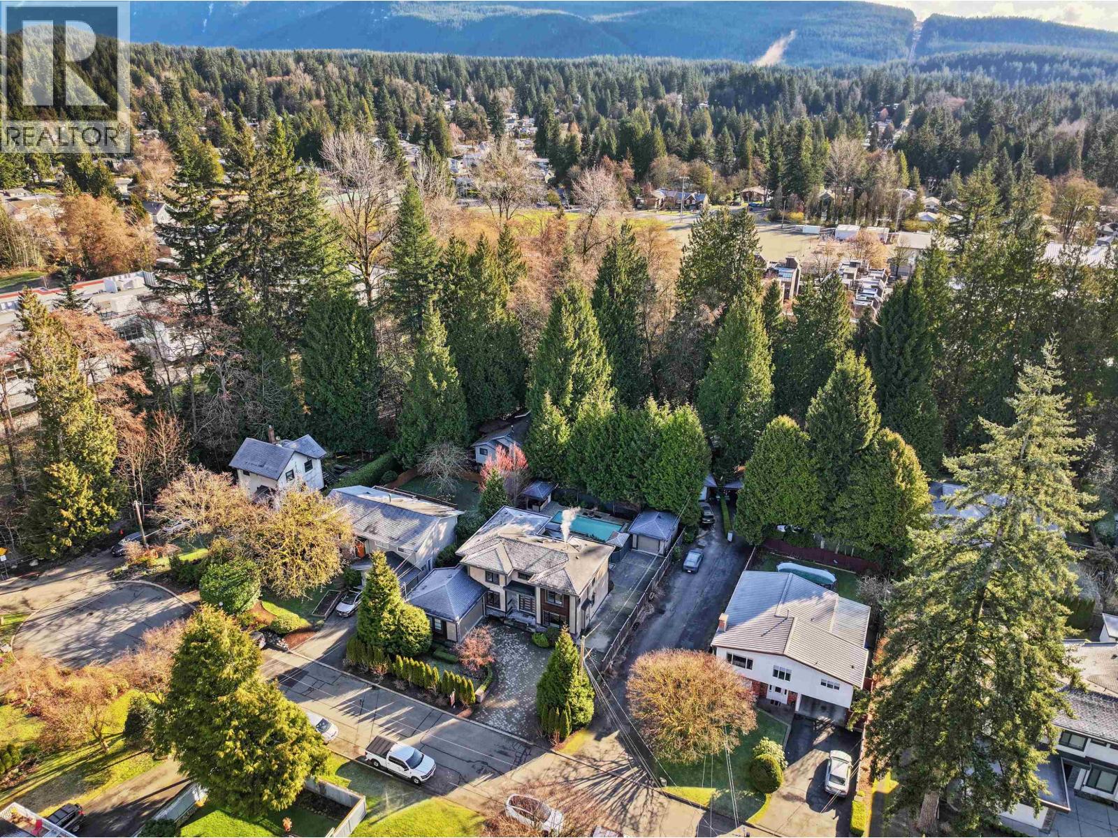 3360 Baird Road, North Vancouver, British Columbia  V7K 2G7 - Photo 39 - R3099883