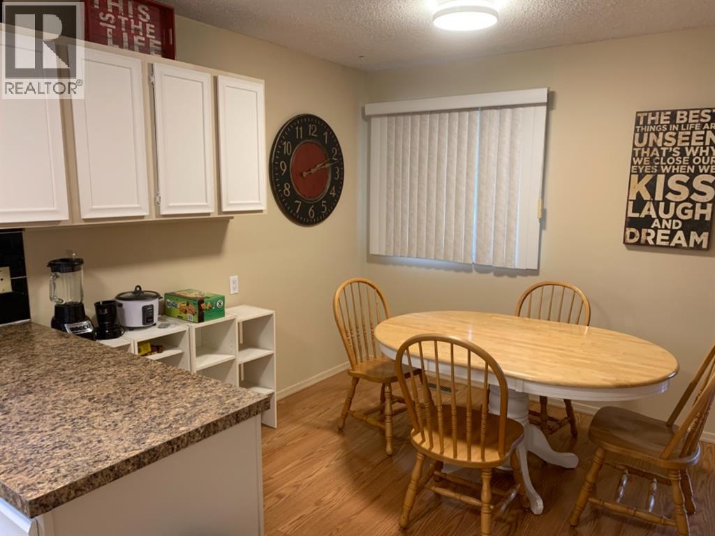 114 Mcgill Boulevard W, Lethbridge, Alberta  T1K 4C4 - Photo 10 - A2288221