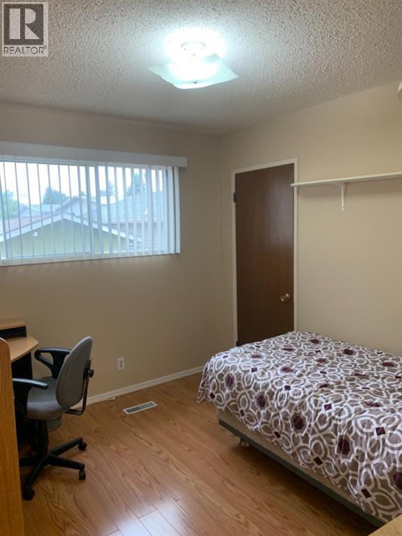 114 Mcgill Boulevard W, Lethbridge, Alberta  T1K 4C4 - Photo 15 - A2288221