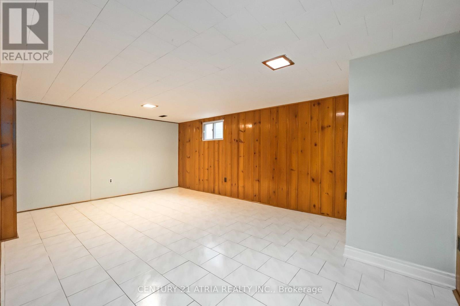 60 Council Crescent, Toronto (York University Heights), Ontario  M3J 1J6 - Photo 14 - W12886808