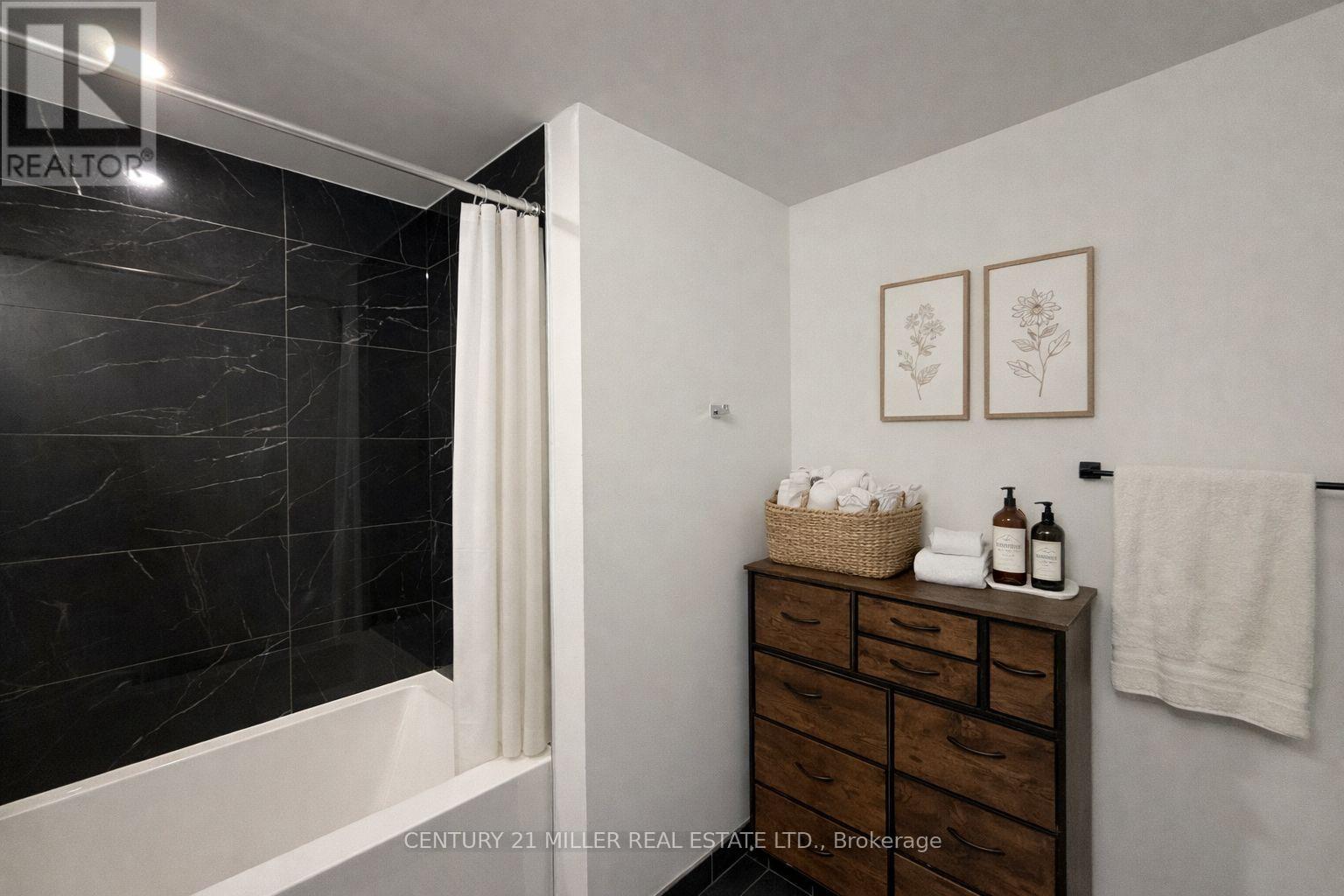 229 - 1100 Sheppard Avenue W, Toronto (York University Heights), Ontario  M3K 0E4 - Photo 12 - W12886810