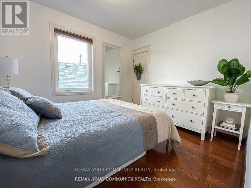 154 Day Avenue, Toronto (Caledonia-Fairbank), Ontario  M6E 3W3 - Photo 43 - W12886824