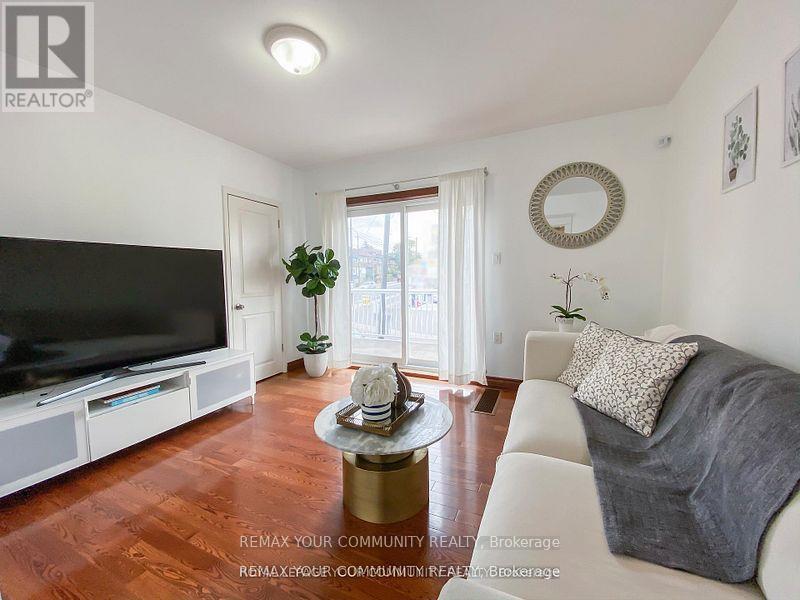 154 Day Avenue, Toronto (Caledonia-Fairbank), Ontario  M6E 3W3 - Photo 45 - W12886824