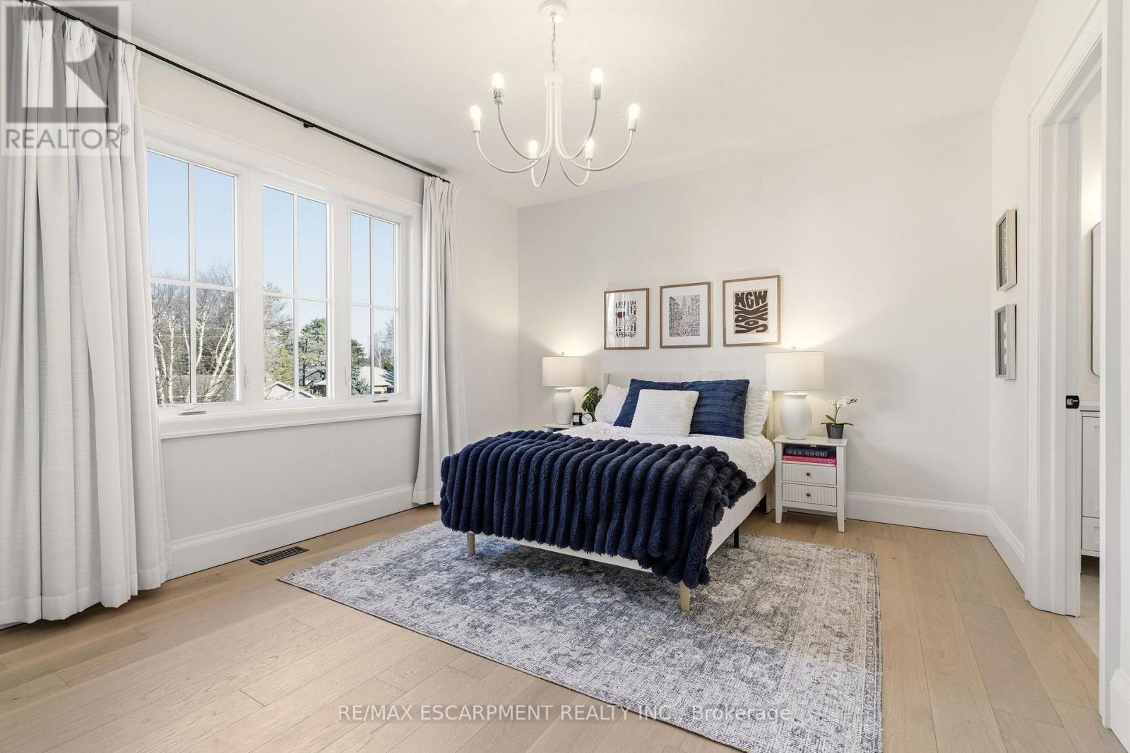 940 Gorton Avenue, Burlington, Ontario  L7T 1S5 - Photo 25 - W12886888