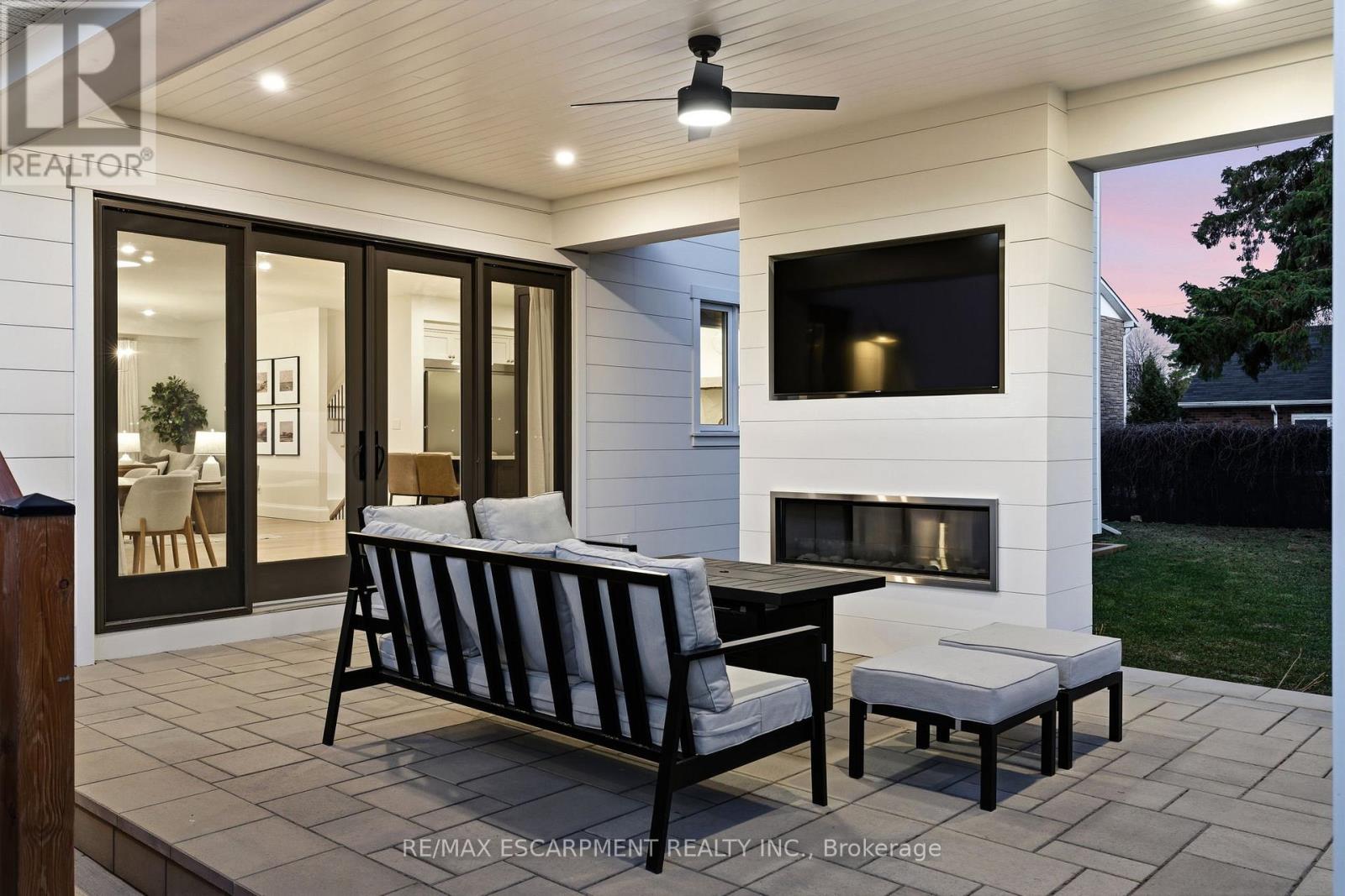 940 Gorton Avenue, Burlington, Ontario  L7T 1S5 - Photo 46 - W12886888