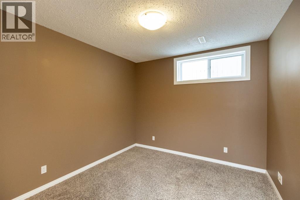 6321 58 Avenue, Innisfail, Alberta  T4G 0A4 - Photo 46 - A2275183