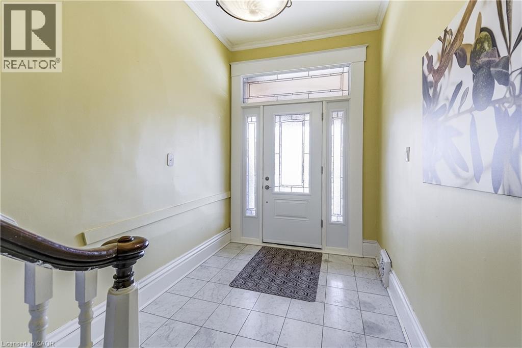 87 Colbourne Street Unit# 2, Hamilton, Ontario  L8R 2G6 - Photo 3 - 40812056