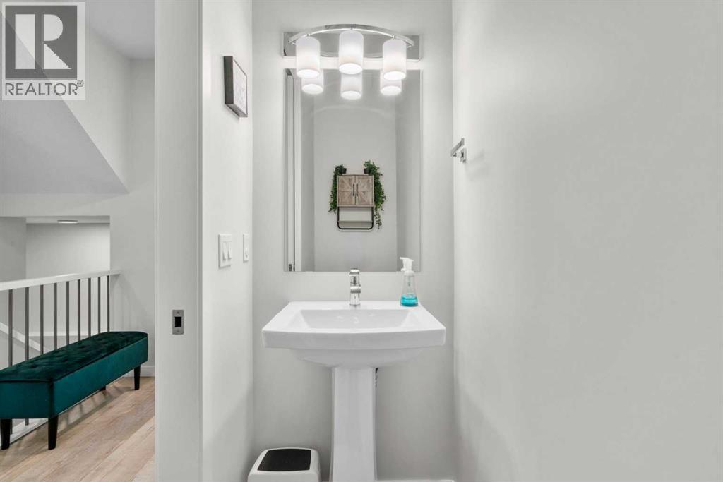 35 Cranbrook Mount Se, Calgary, Alberta  T3M 3N5 - Photo 17 - A2286868