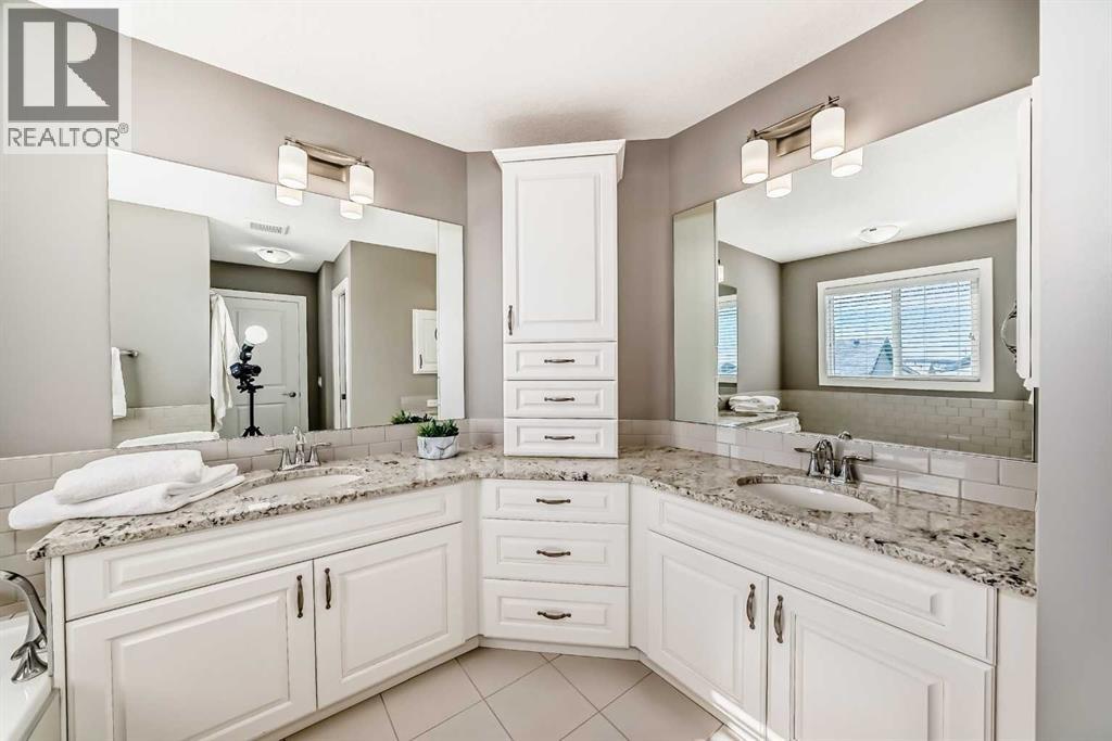 18 Mount Rae Place, Okotoks, Alberta  T1S 0P1 - Photo 32 - A2287857