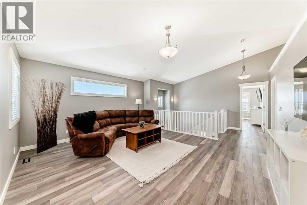 18 Mount Rae Place, Okotoks, Alberta  T1S 0P1 - Photo 38 - A2287857