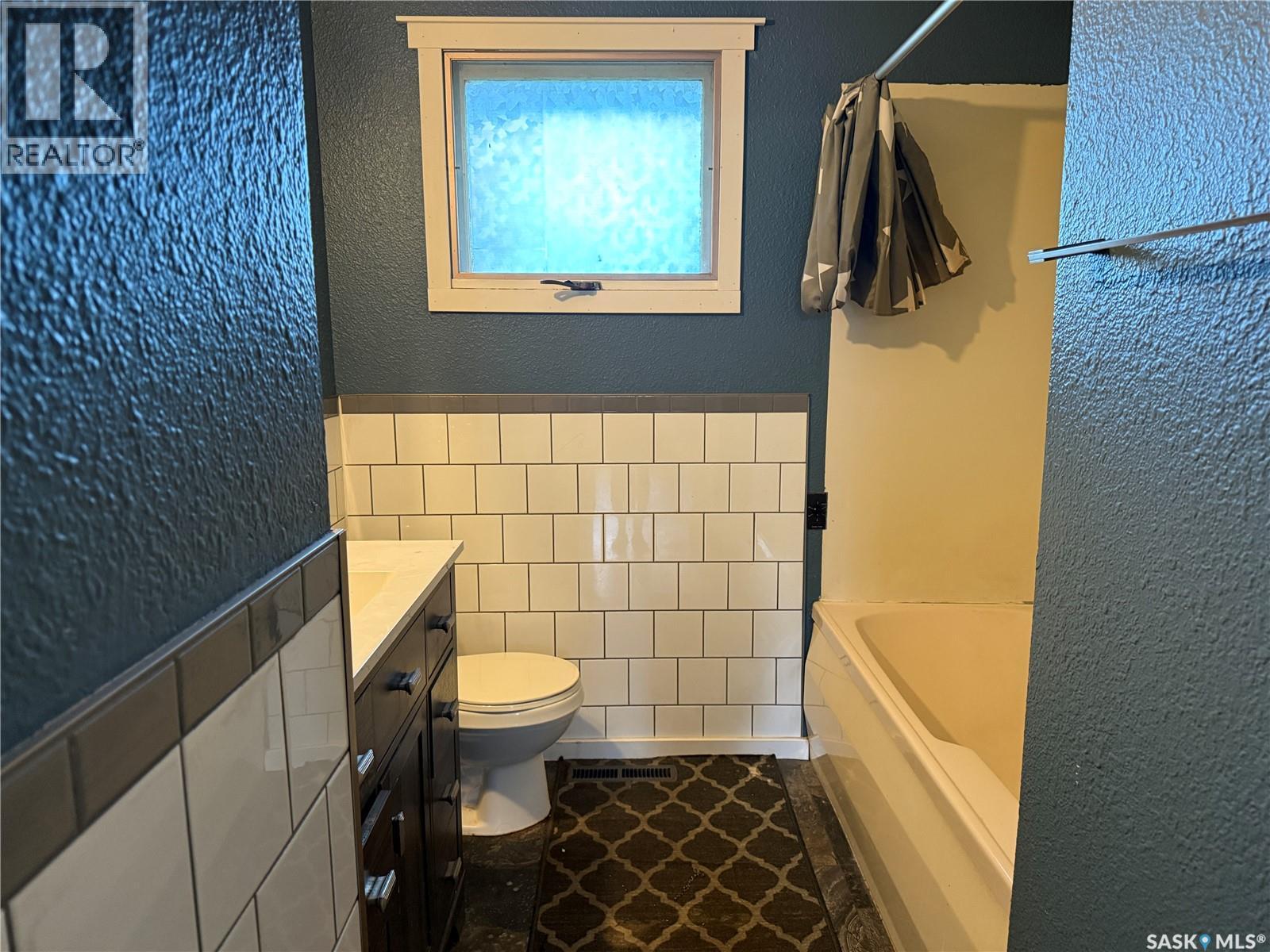 518 3rd Avenue W, Meadow Lake, Saskatchewan  S9X 1B3 - Photo 11 - SK030513