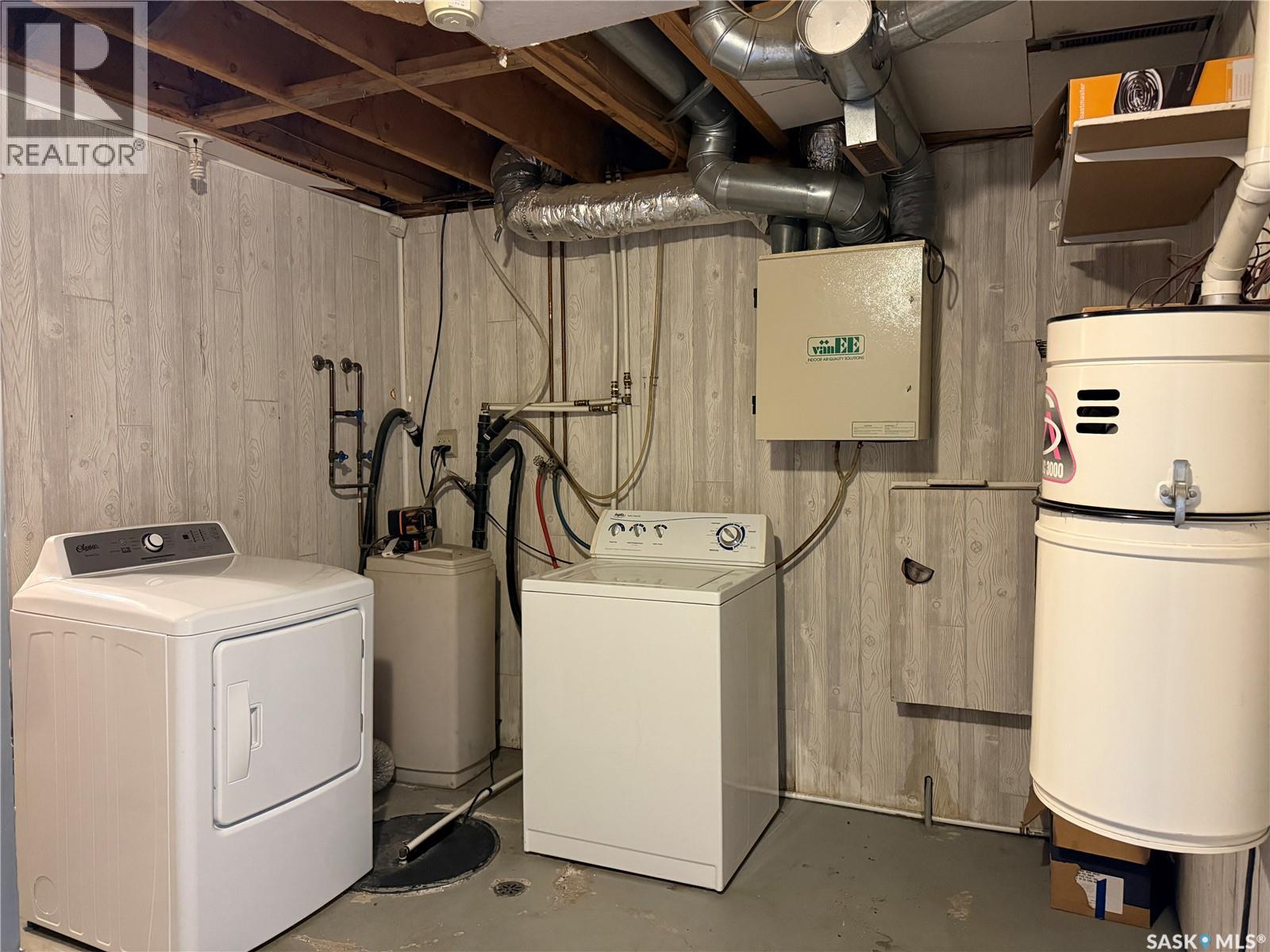 518 3rd Avenue W, Meadow Lake, Saskatchewan  S9X 1B3 - Photo 19 - SK030513