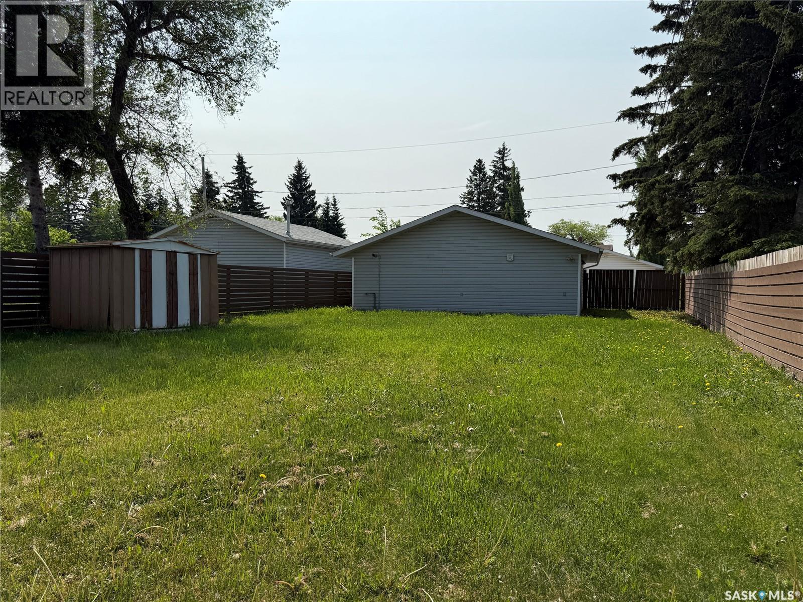 518 3rd Avenue W, Meadow Lake, Saskatchewan  S9X 1B3 - Photo 21 - SK030513