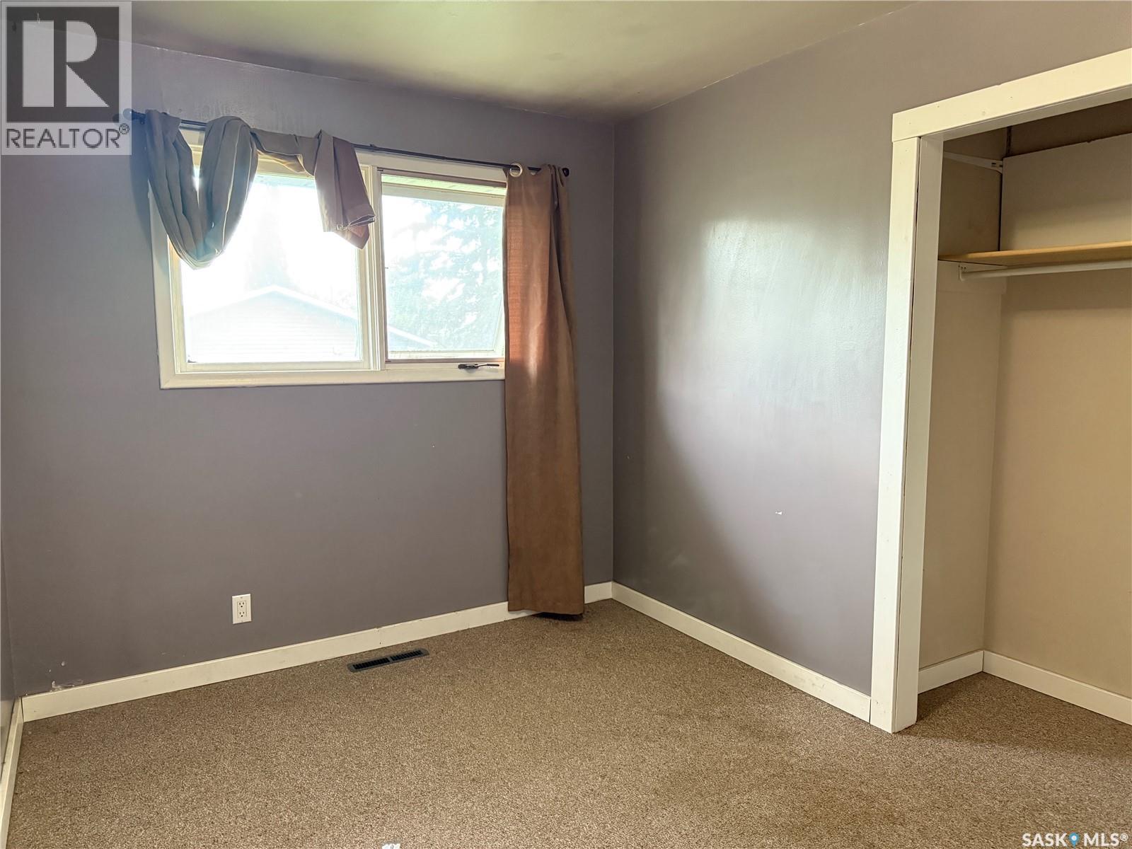 518 3rd Avenue W, Meadow Lake, Saskatchewan  S9X 1B3 - Photo 7 - SK030513