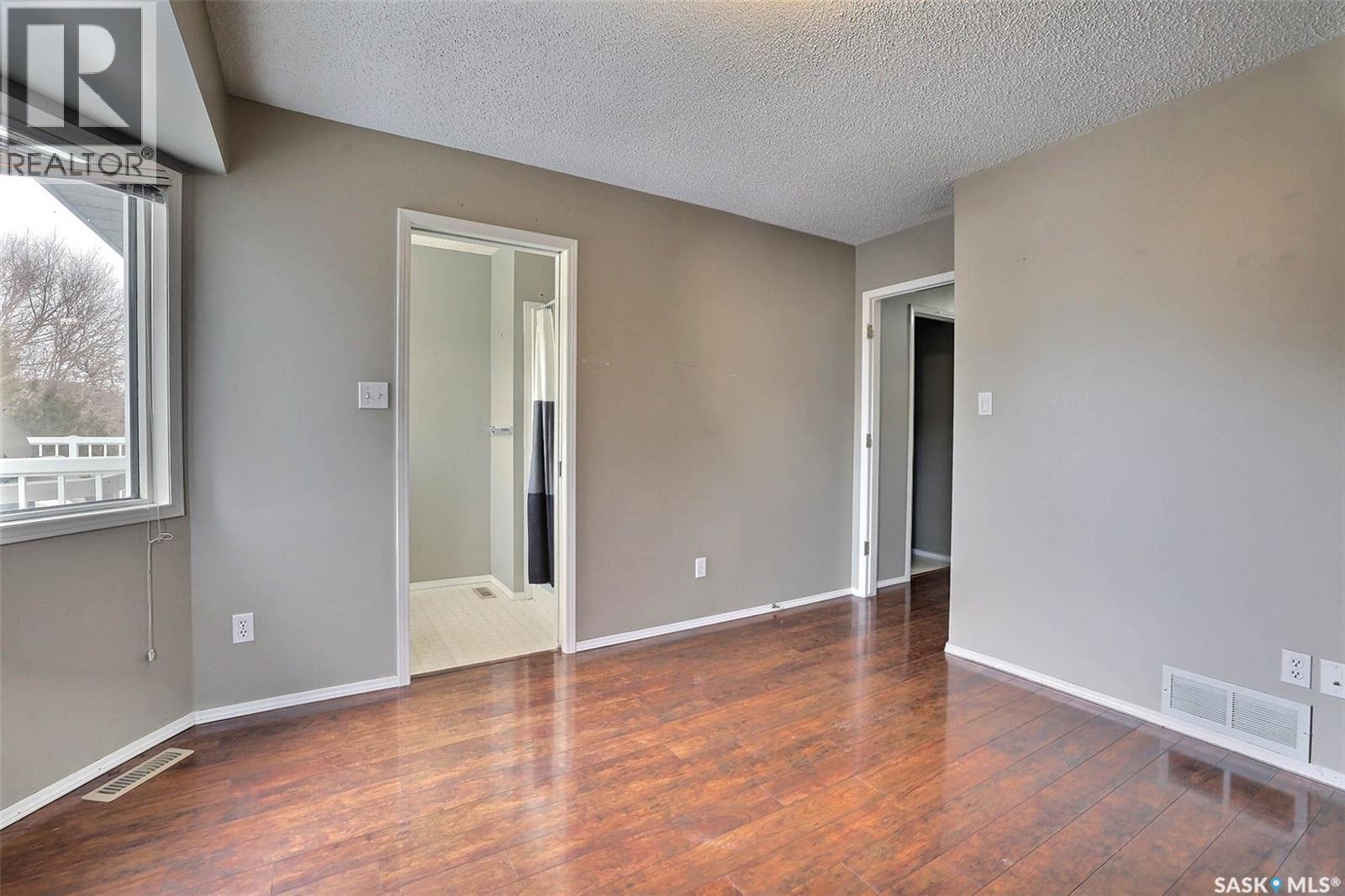 1636 Violet Crescent N, Regina, Saskatchewan  S4X 4L7 - Photo 15 - SK030424