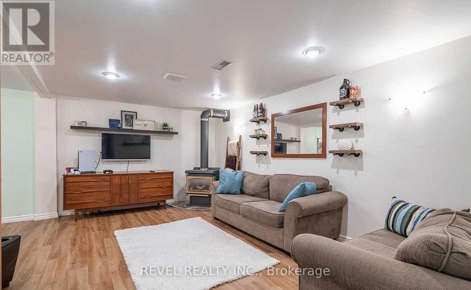 9 Balmoral Court, Haldimand, Ontario  N3W 1E5 - Photo 11 - X12886832