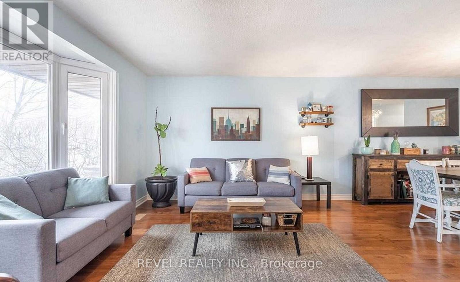 9 Balmoral Court, Haldimand, Ontario  N3W 1E5 - Photo 3 - X12886832