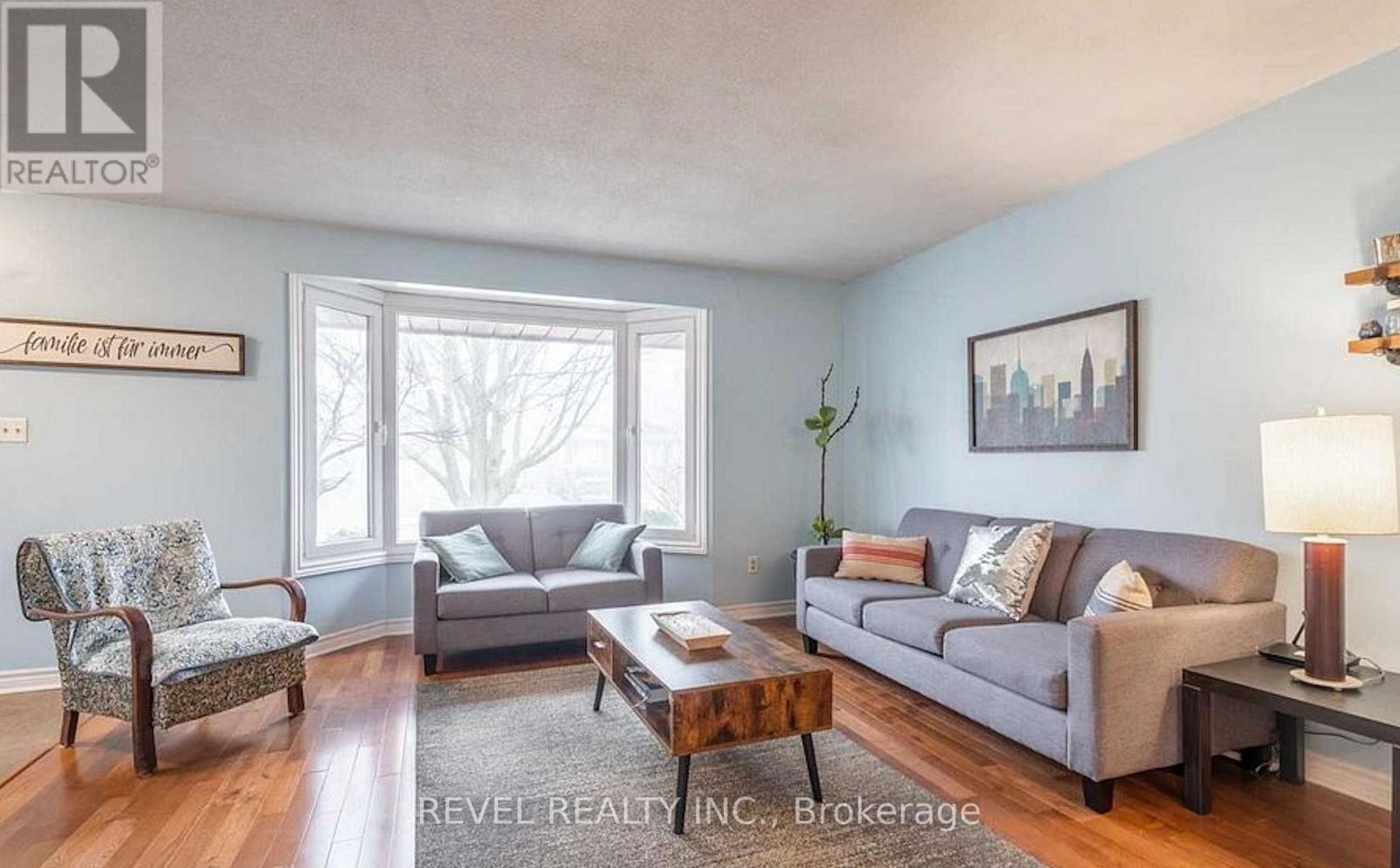 9 Balmoral Court, Haldimand, Ontario  N3W 1E5 - Photo 4 - X12886832