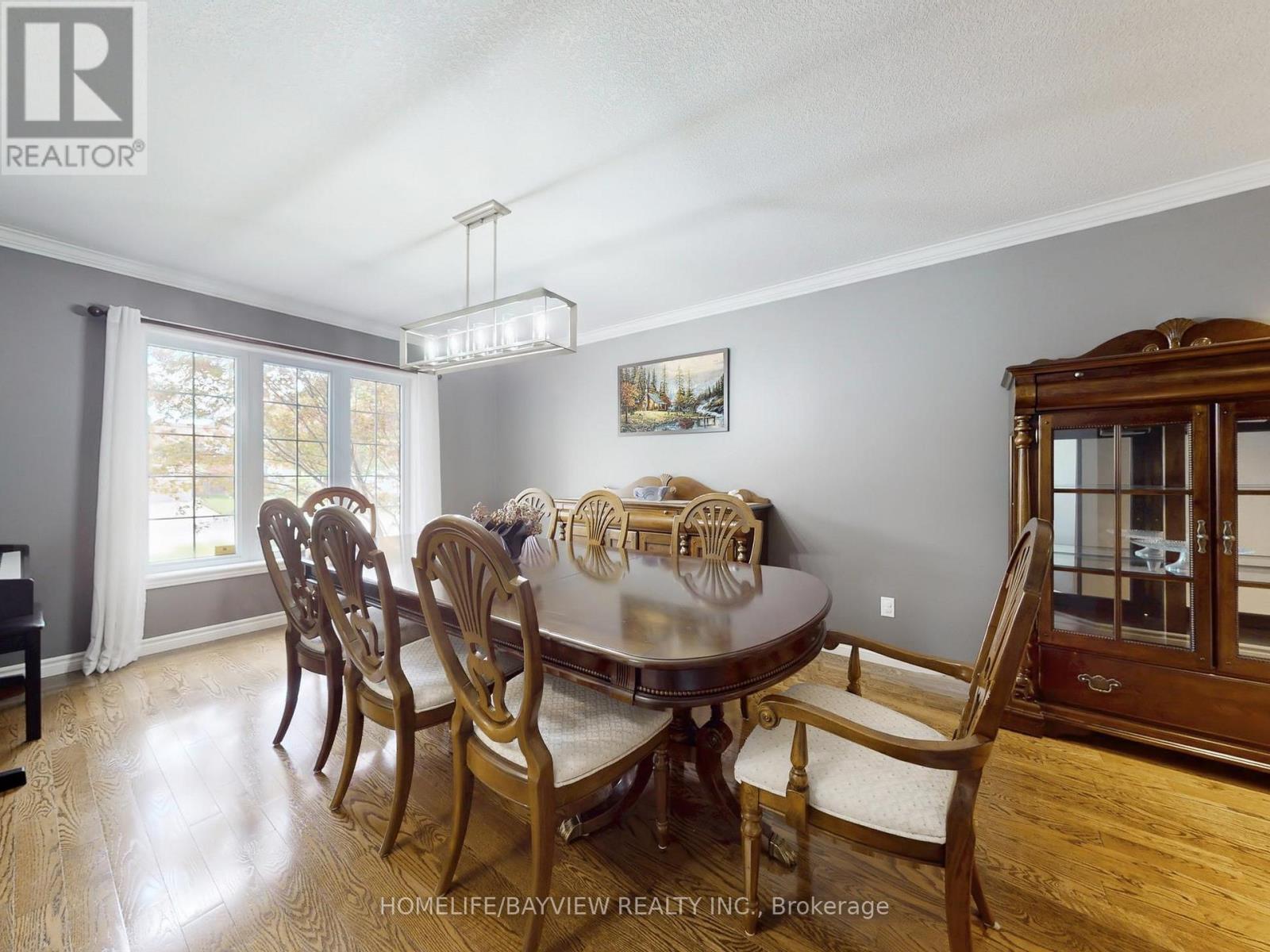 574 Sandbanks Crescent, Waterloo, Ontario  N2V 2K2 - Photo 11 - X12886846