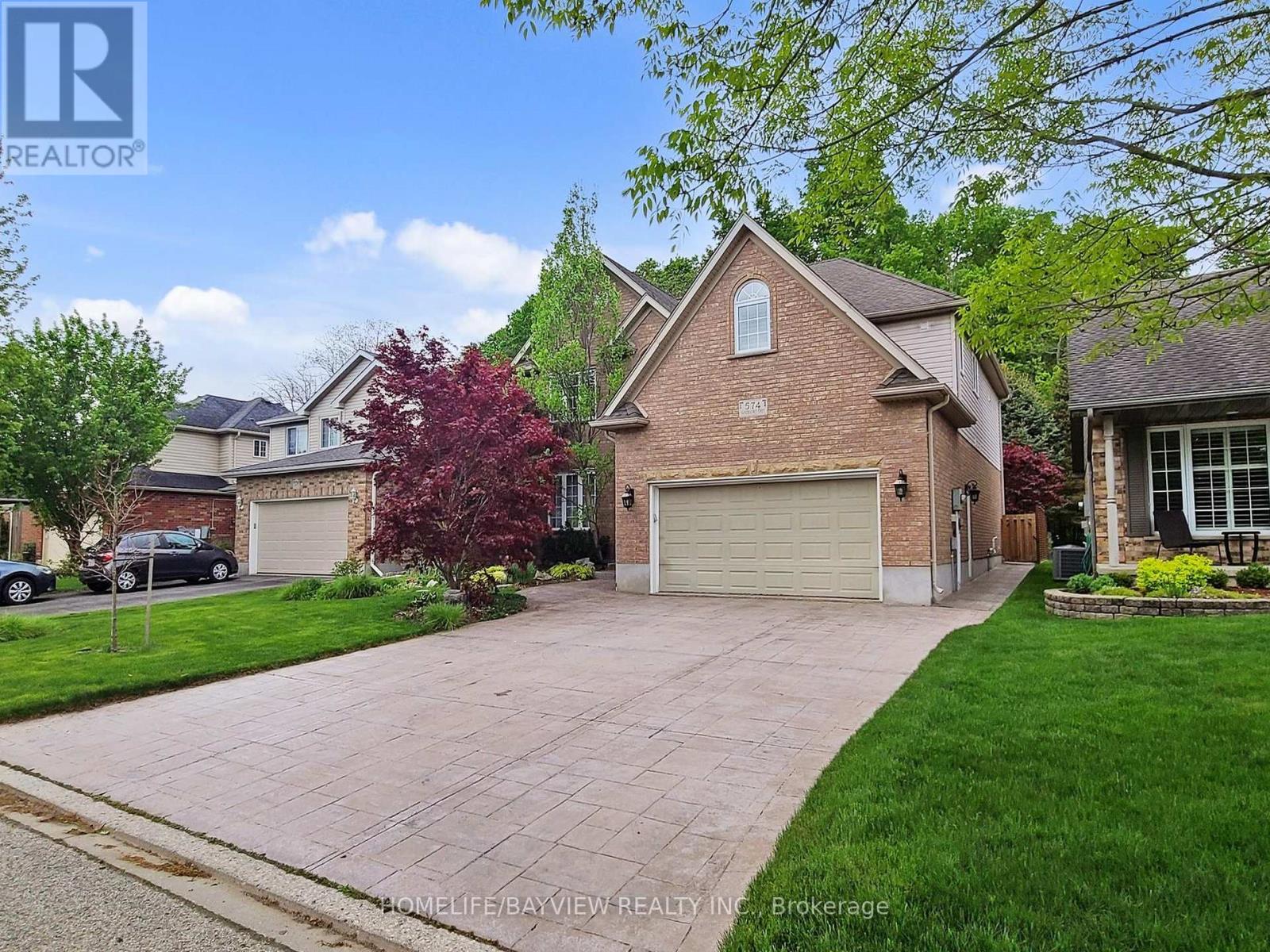 574 Sandbanks Crescent, Waterloo, Ontario  N2V 2K2 - Photo 2 - X12886846