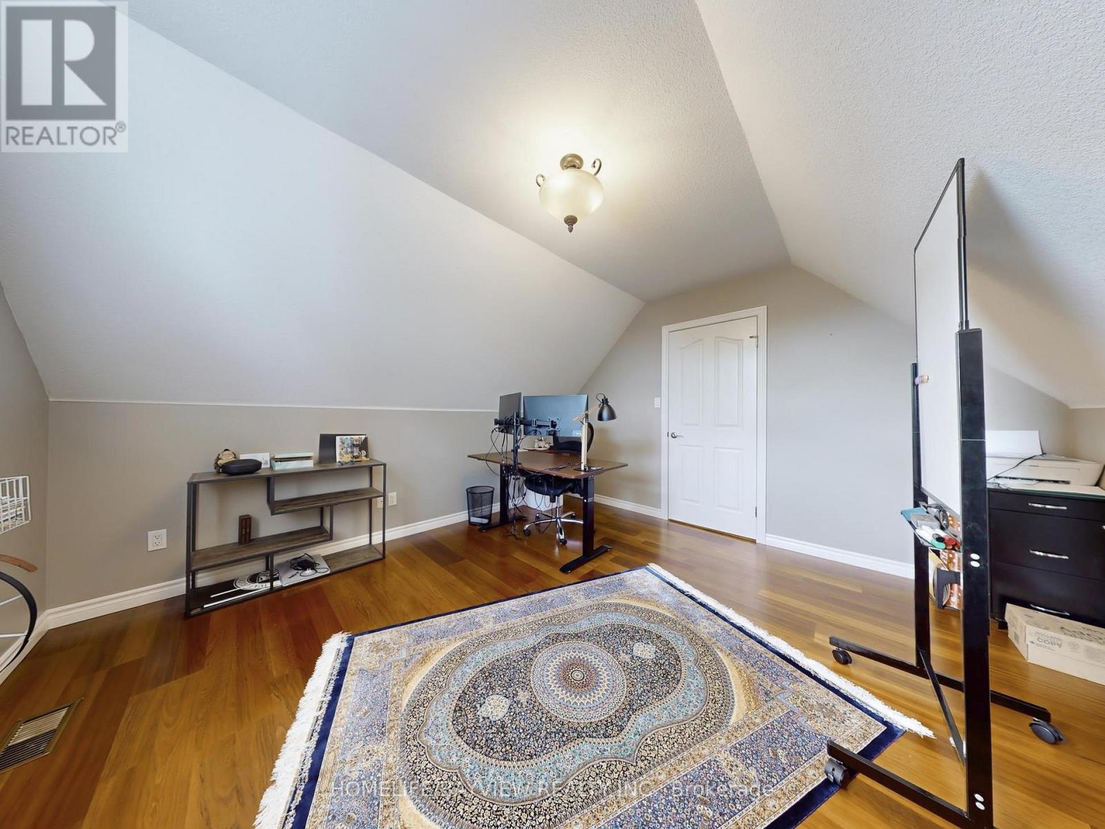 574 Sandbanks Crescent, Waterloo, Ontario  N2V 2K2 - Photo 26 - X12886846