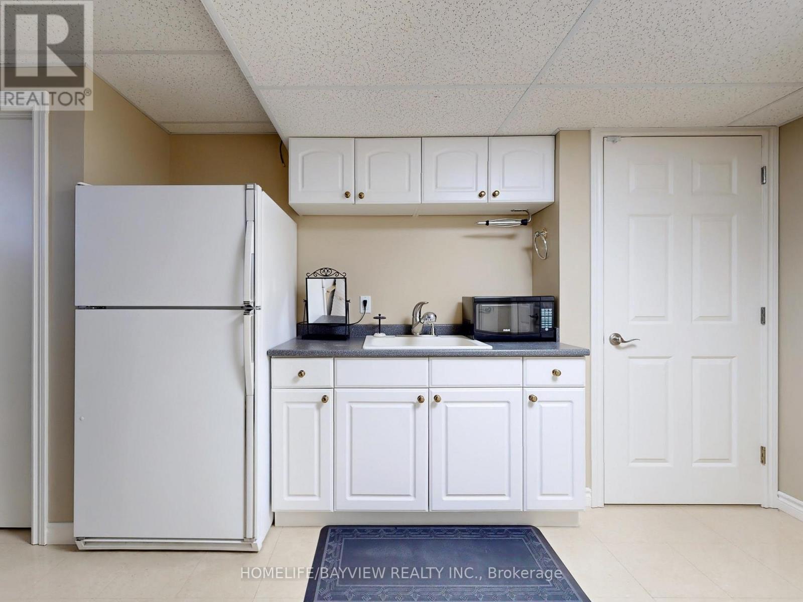 574 Sandbanks Crescent, Waterloo, Ontario  N2V 2K2 - Photo 31 - X12886846