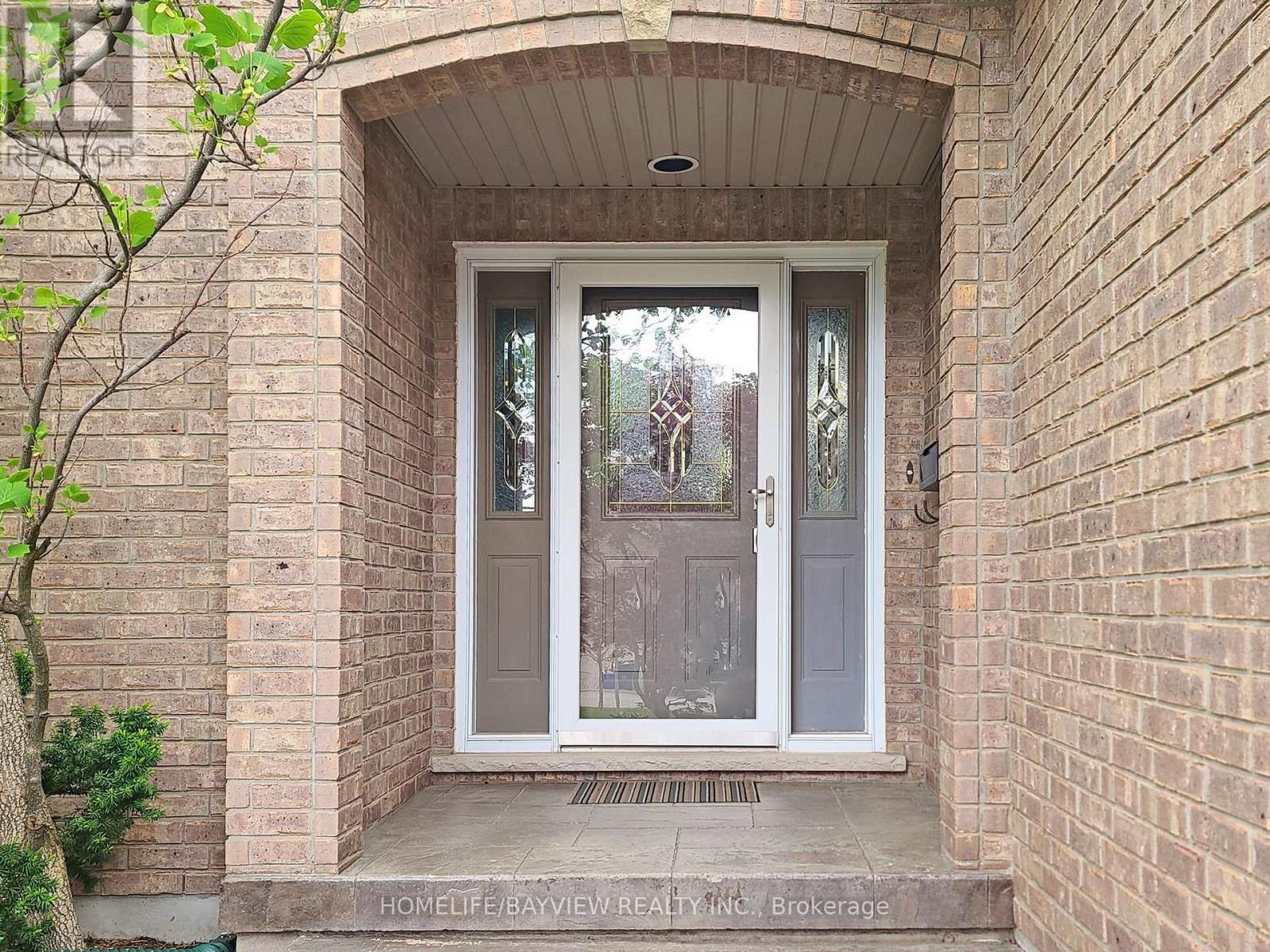 574 Sandbanks Crescent, Waterloo, Ontario  N2V 2K2 - Photo 4 - X12886846