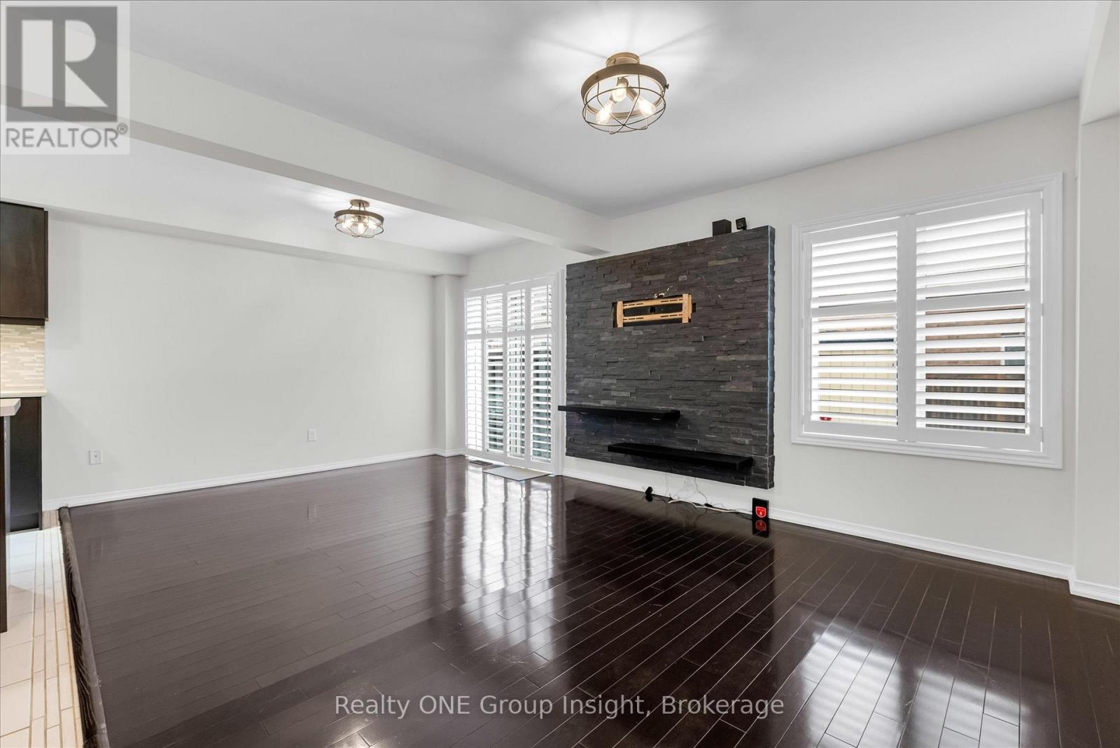 183 Penny Lane, Hamilton (Stoney Creek Mountain), Ontario  L8J 0E2 - Photo 10 - X12886854